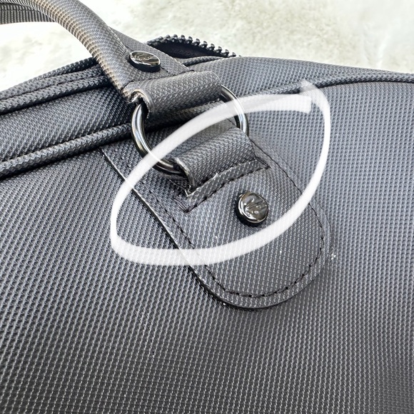 Lacoste Boston Bag Medium Black - Picture 15 of 16